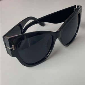 New no name cat eye sunglasses